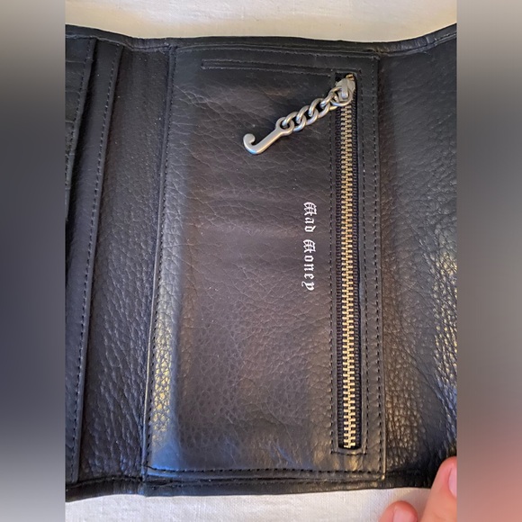 Black Vintage Leather Juicy Couture Wallet - Picture 4 of 7